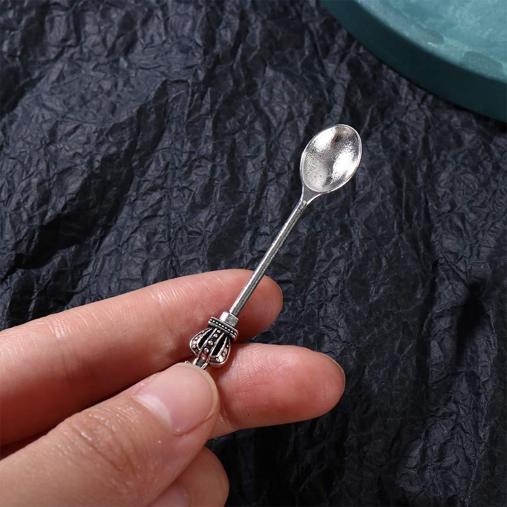 سلسلة مفاتيح تاج مطبخ عتيقة لل - مراجعة Vintage Collectible Spoons وسعره